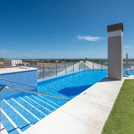 Apartment New Stylish Sunny Escape W Terrace & Pool Marbella