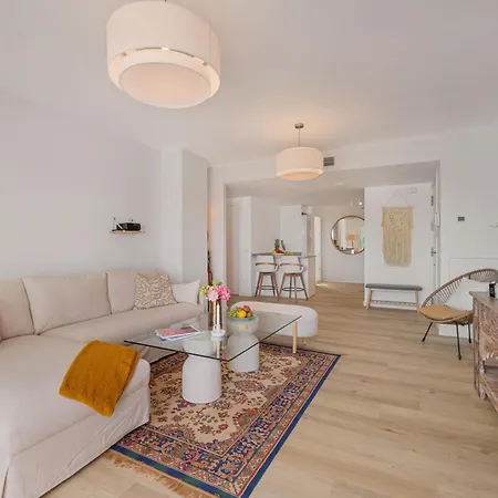 New Stylish Sunny Escape W Terrace & Pool Apartment Marbella