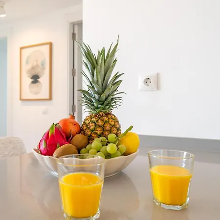 New Stylish Sunny Escape W Terrace & Pool Apartment *