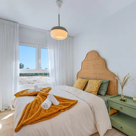 New Stylish Sunny Escape W Terrace & Pool Marbella
