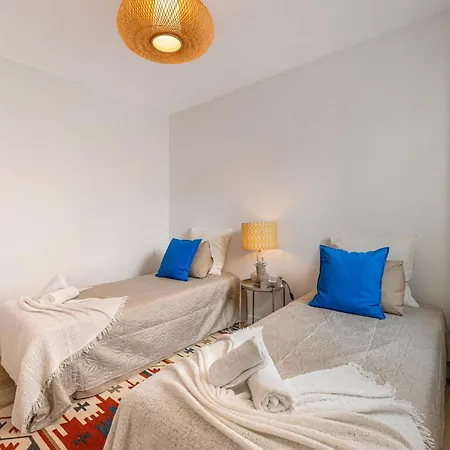 New Stylish Sunny Escape W Terrace & Pool Marbella
